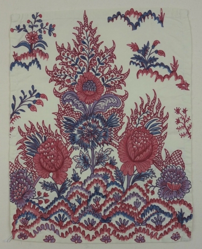 Chest panel of a woman's outfit from Marken, The Netherlands, mid-20th century. The decoration is modelled after Indian chintz.