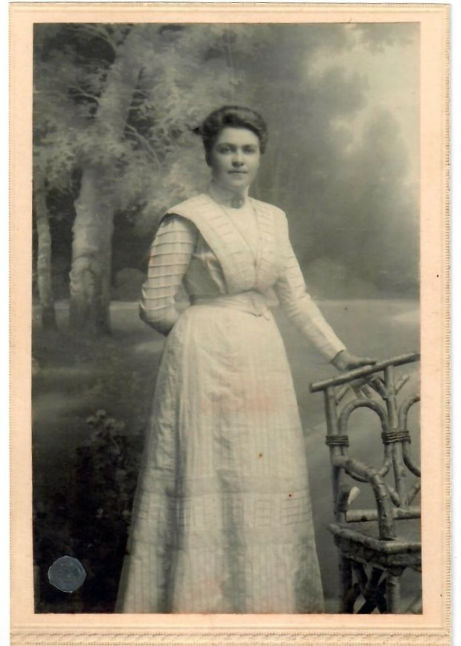 Photograph of Anna Berendina Bennink, 1890-1918 (TRC 2020.3535b).