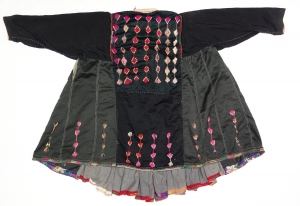 Khattak woman's embroidered dress, Pakistan (mid-20th century) (TRC 2018.2738).
