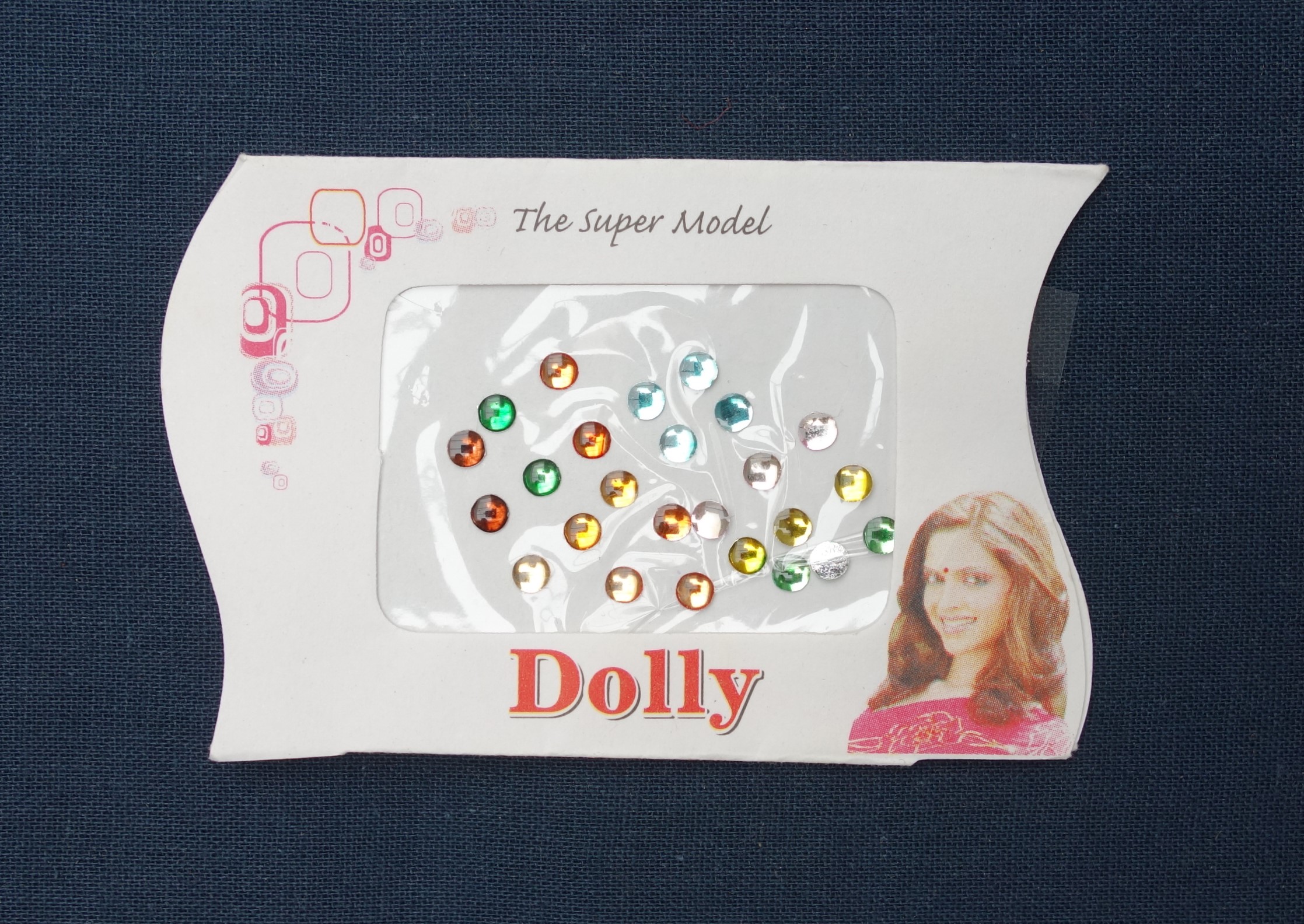 Bindi set. TRC 2008.0466.