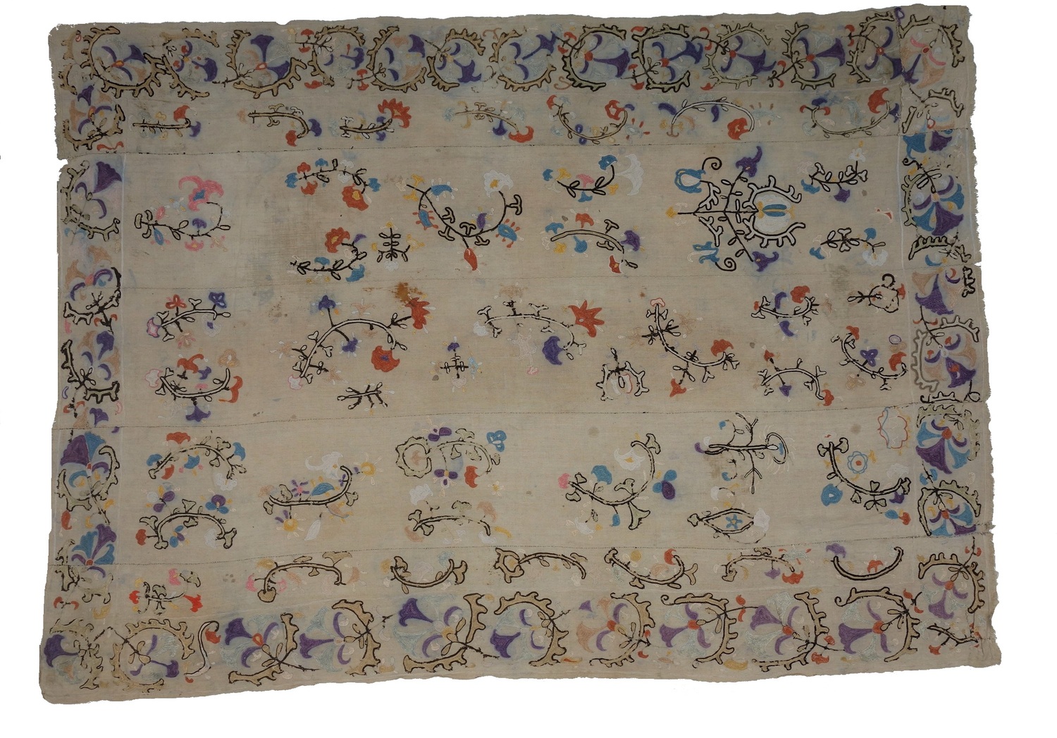 Suzani from Uzbekistan, early 20th century (TRC 2012.0399).