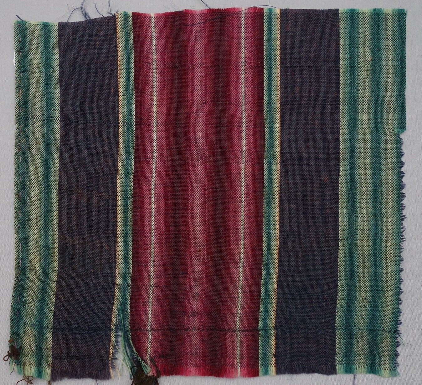 Cloth sample from Norwich (Norfolk), 18th century (TRC 2015.0206). It is called grein in Dutch, and was also produced in Leiden in the 17th century and later.