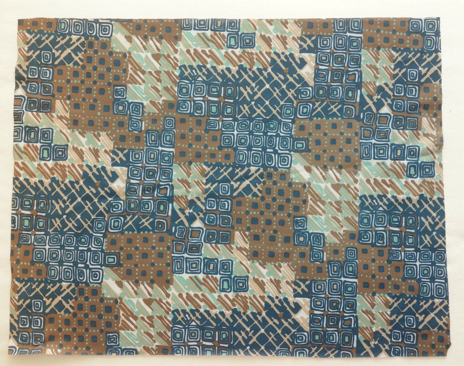 Factory knitted sample with a design transferred with the 'sublistatic' technique, Europe, late 20th century (TRC 2020.1499).