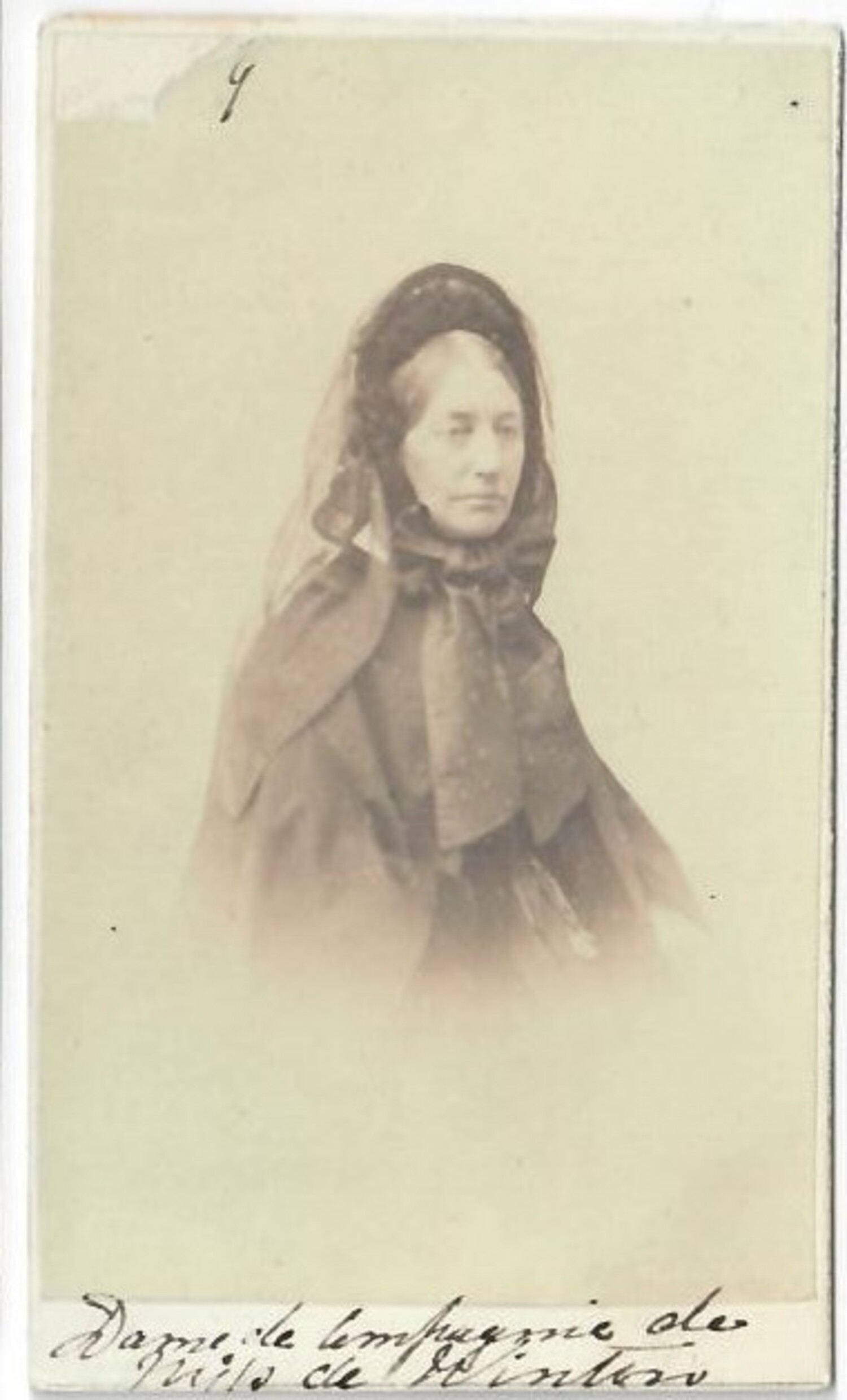 Carte de visite of a Dame de Compagnie, Genève, late 19th century (TRC 2020.3030).