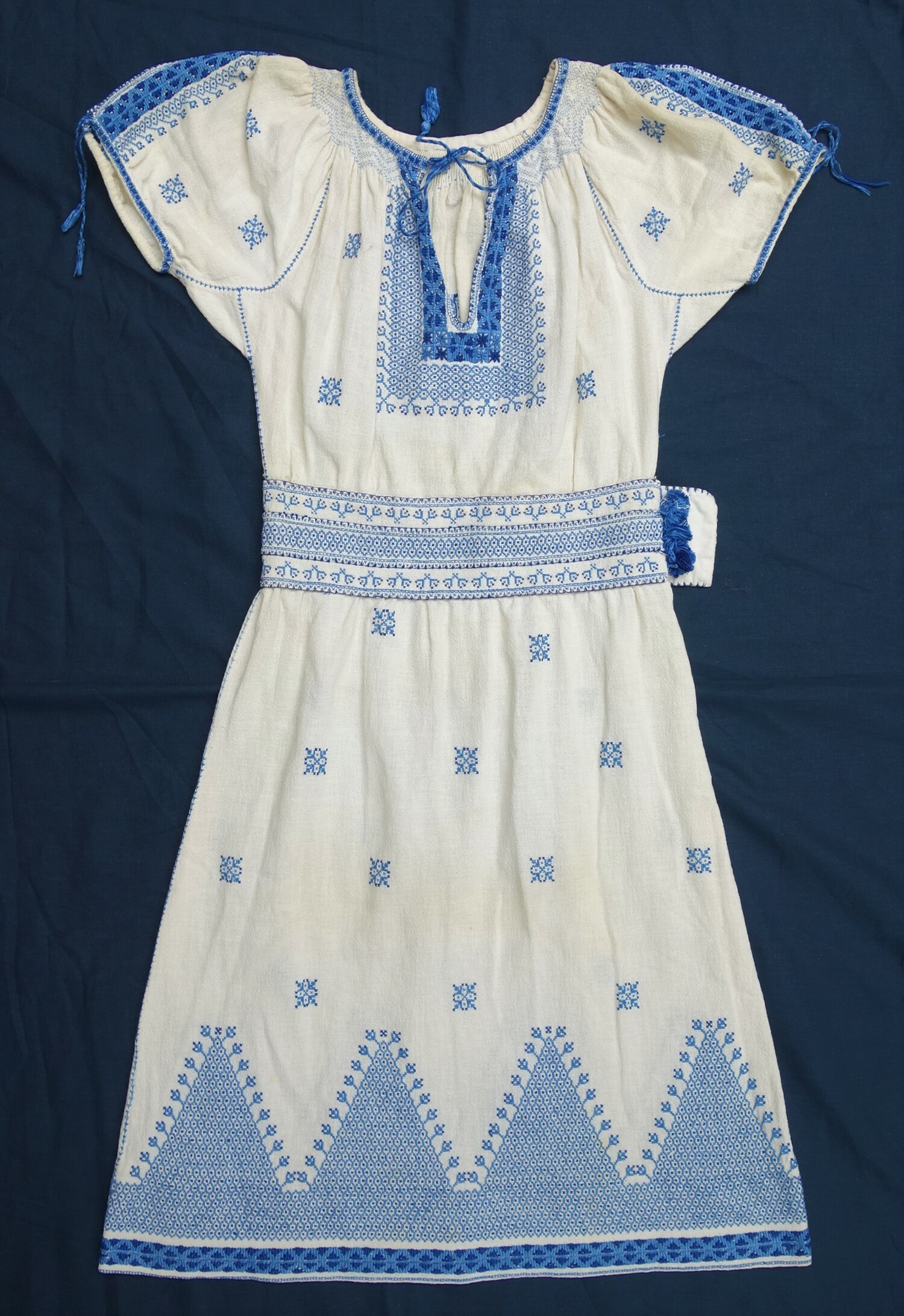 A Romanian dress of the 1930s, altered in the 1960s (TRC 2020.3459).