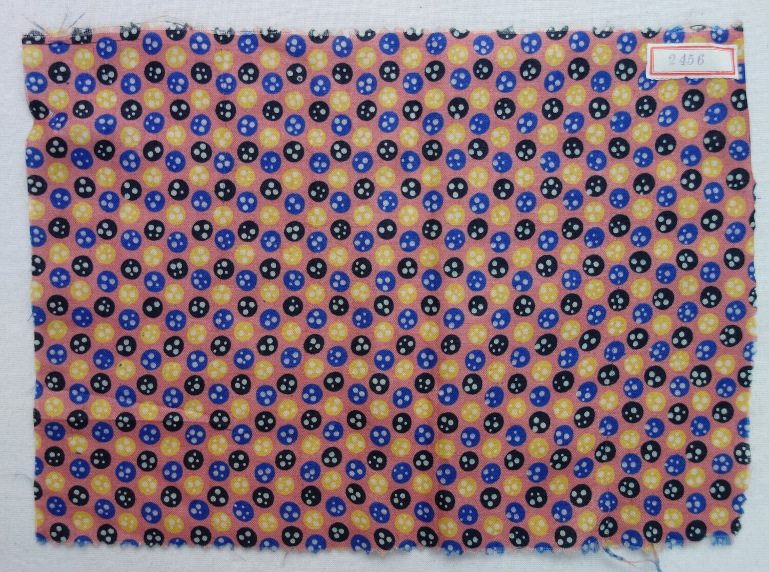 Printed silk sample, 1920s (TRC 2023.1475b).
