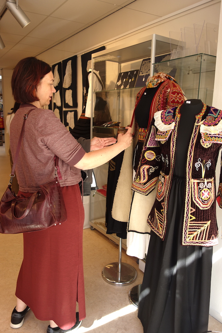 Preparing the TRC pop-up exhibition, 24 April 2022