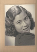 Marianne Rutten (1924-2021), photographed in c. 1942. 