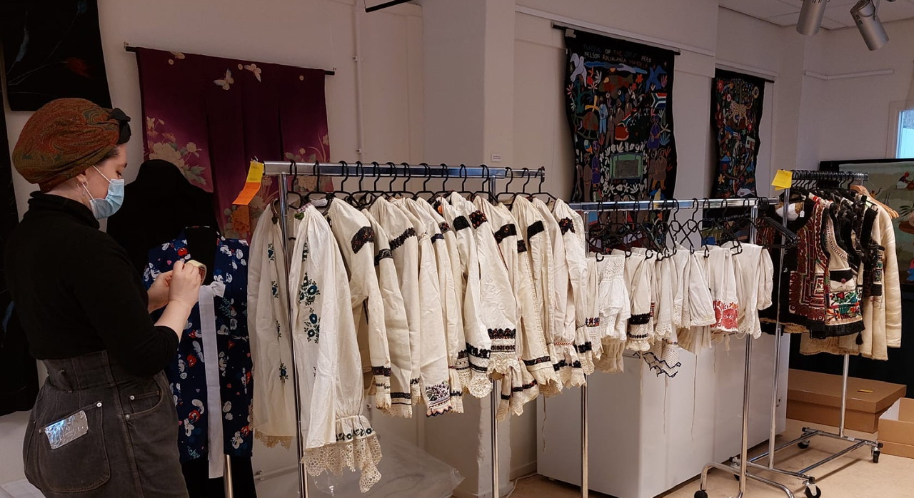 TRC volunteer Augusta de Gunzbourg processing the Amsel collection.