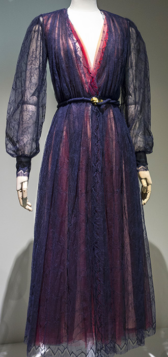 Tears & lace dress, Elsa Schiaparelli. Haute Dentelle exhibition, Calais, 2018.