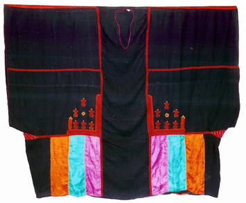 Bani Tamin woman's dress from Saudi Arabia (TRC 2005.0065).