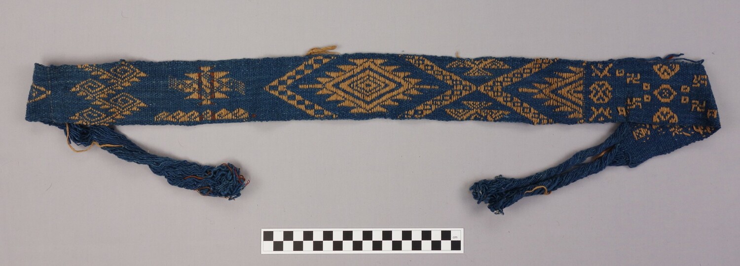 Example of a band woven girth from Sudan, TRC.2016.0194.