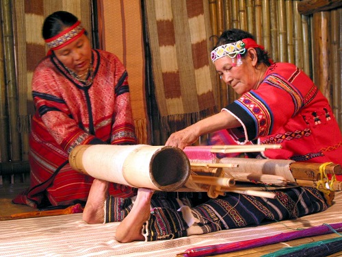Atayal weavers from Taiwan