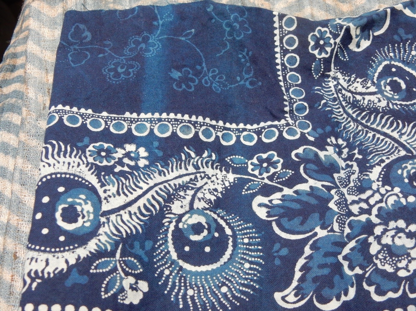 Detail of a modern indigo-dyed cloth.