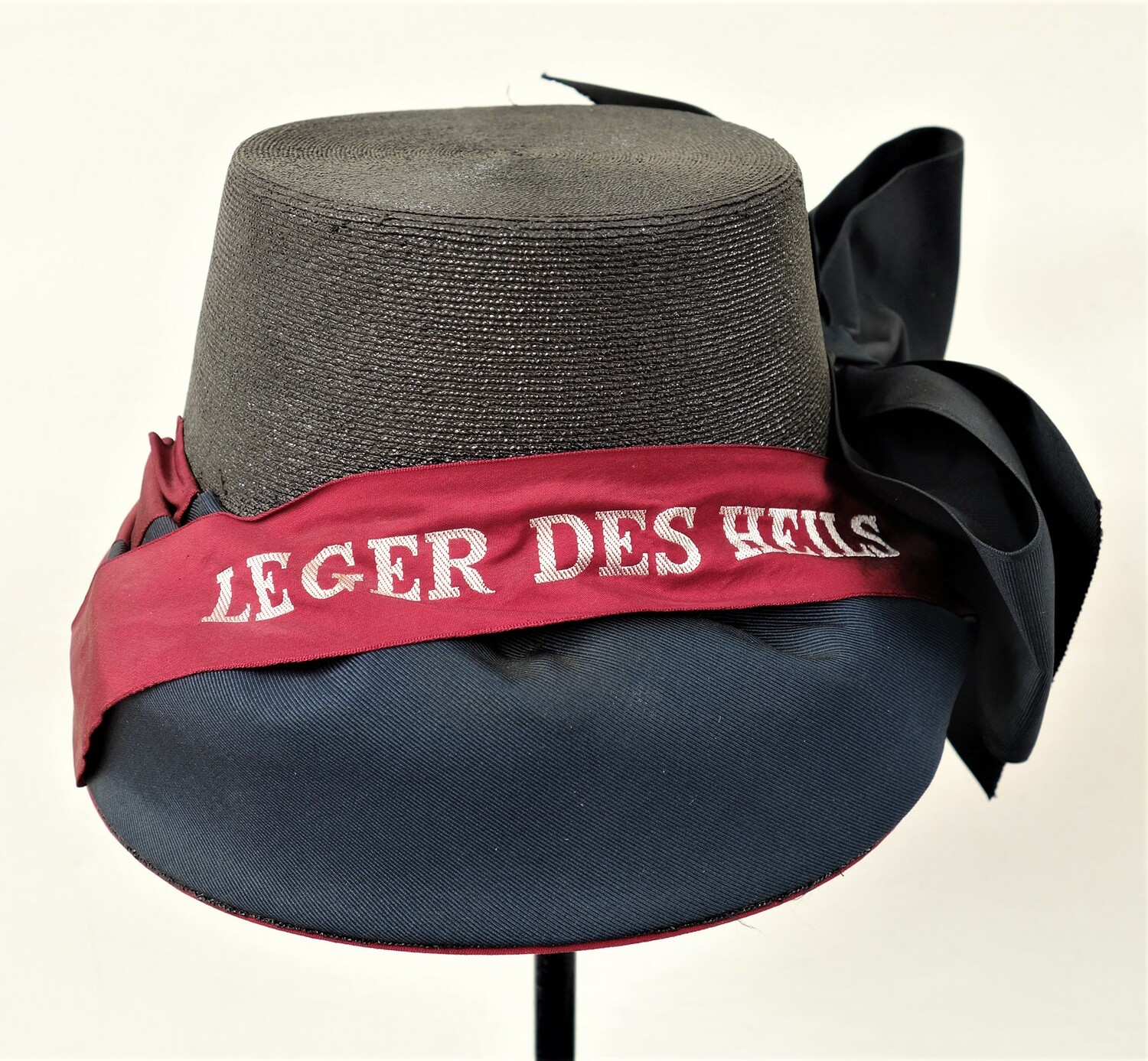 A Salvation Army bonnet for a female officer, The Netherlands, 20th century (TRC 2020.3332a).